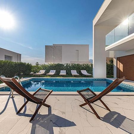 Luxury Villa Tina With Private Heated Pool Каштела Экстерьер фото